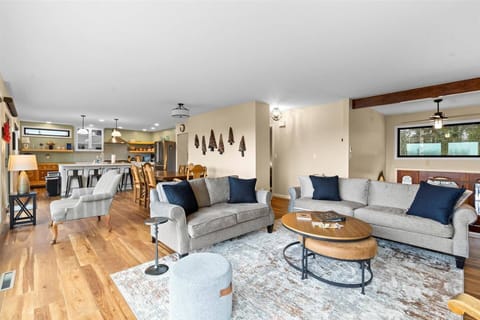 Open layout for easy access to all amenities