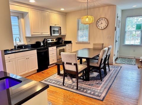 main house kitchen 2