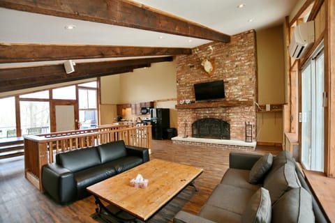 Spacious living room with 3 large couches