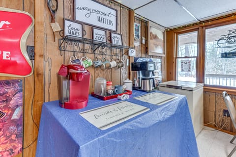 Keurig & Drip Coffee Makers