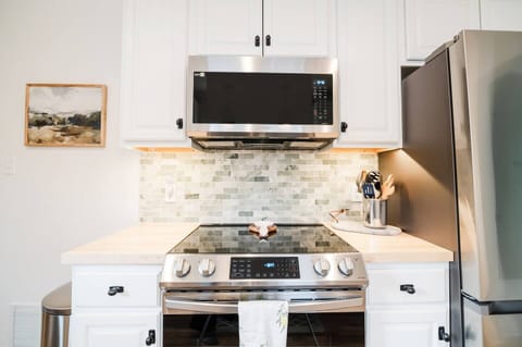 You can cook a really good meal here but I have great local recommendations if you'd rather eat out- Like the crepe's from Gilda's Bakery- offering sweet and savory options!