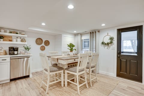 Dining Area | 1st Floor