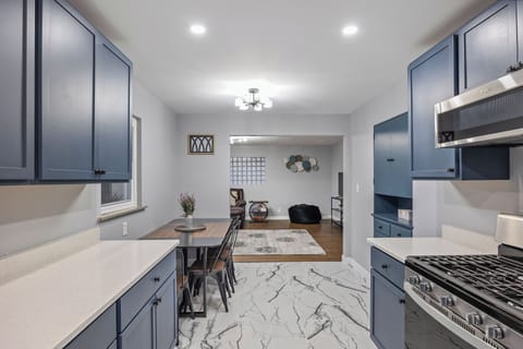 Fully equipped kitchen with dishwasher and appliances