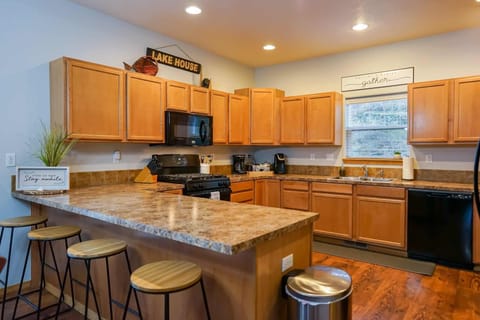 We also have generous counter space, which is a home cook’s dream.