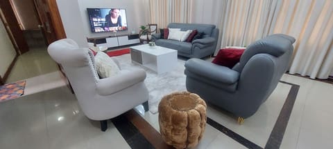 Spacious living room with streaming services, internet and air conditioner