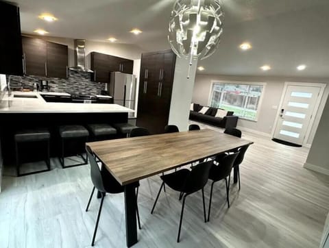 Dining area in the kitchen
