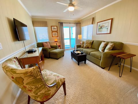 Comfortable Living Room with private Balcony