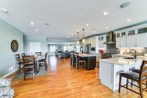 Dining Area | Kitchen | Upper Level