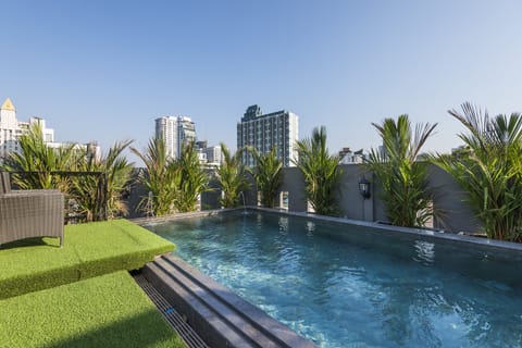 Rooftop Pool - Free Access for all Guests