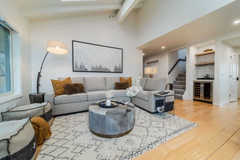 Spacious living area with sleeper sofa