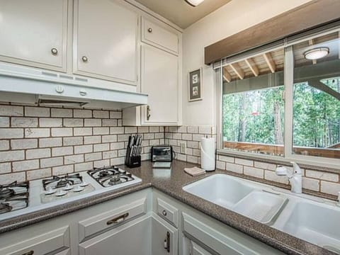 Fully equipped kitchen to cook all your favorite meals.