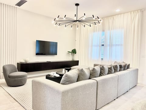 Spacious and relaxing living room.