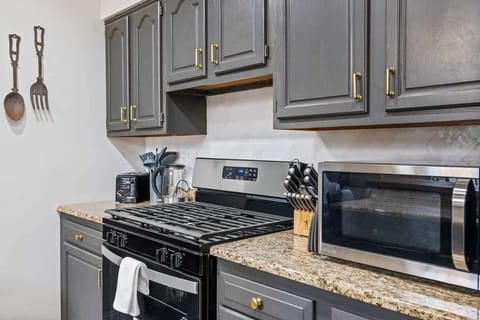 Stainless steel appliances and countertops. Cook up a storm here!