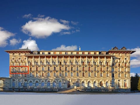 Bienvenue au Grand Hôtel de Font Romeu Appartement familial de 80m2 plein sud au 2éme étage avec ascenseur.