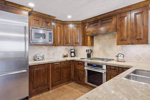 AspenMtnResidences-29B3-4068