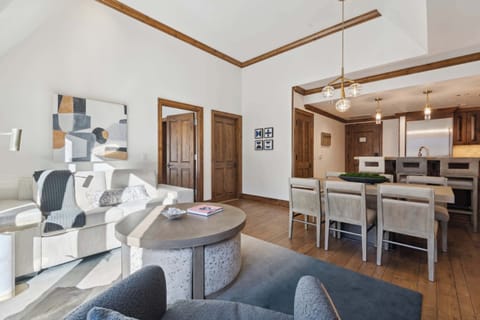 AspenMtnResidences-26B3-4008