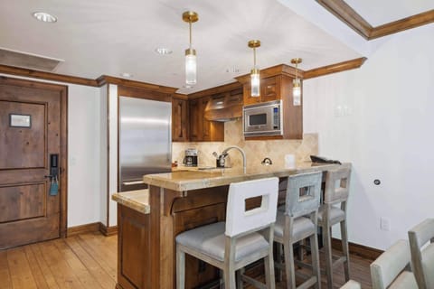 AspenMtnResidences-26B3-3973