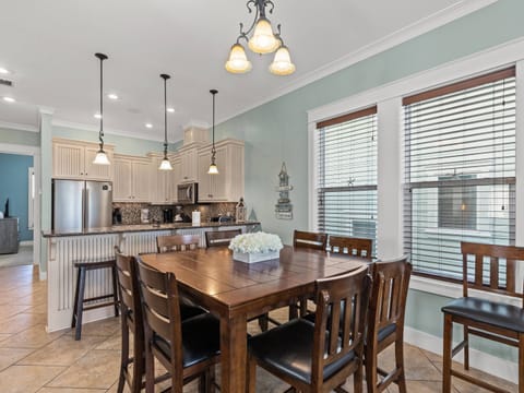 Dining Area |-- Second Floor