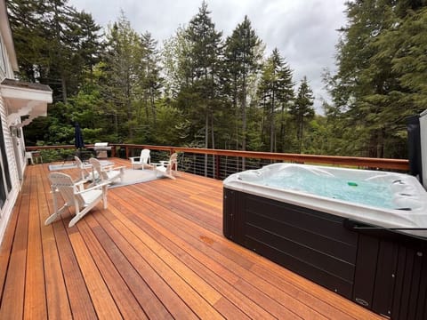 New 6 person Hot Tub overlooking the lake.