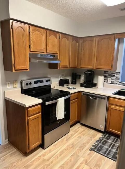 Full kitchen with all of the amenities