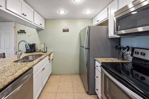 A look into the full kitchen.