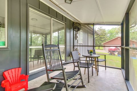 Screened Porch | Dining Table | Rocking Chairs