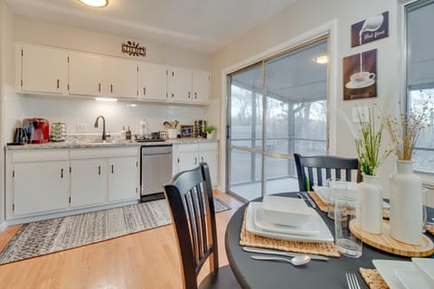 Kitchen | Keurig Coffee Maker | Spices