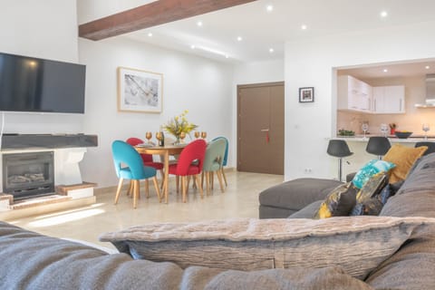 Living and dining room