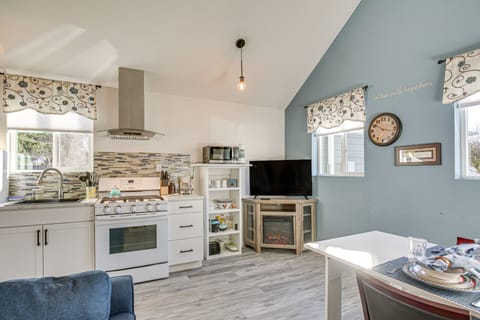 Kitchen | Smart TV | Central A/C