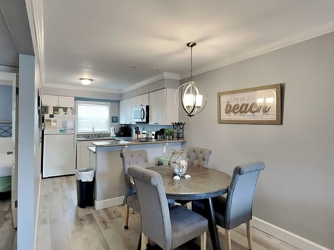 Dining Area - Table for Four