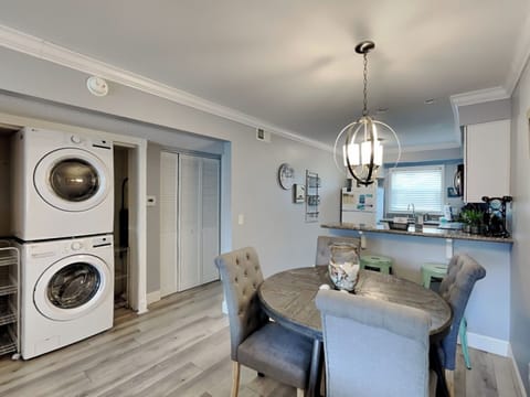 Dining Area - Table for Four