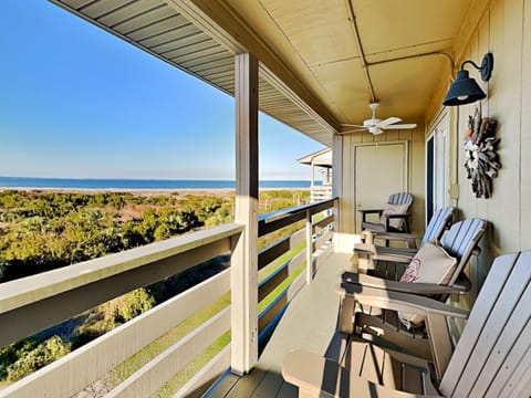 Welcome To Lighthouse Pointe 15C!