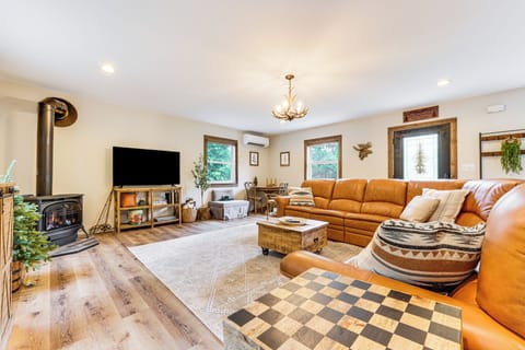 Lake George Vacation Rental | 4BR | 2.5BA | 1,900 Sq Ft | Stairs Required