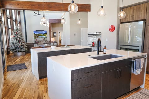 Open Floor Plan From Kitchen to Living Area