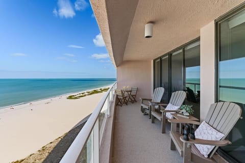 Adirondacks 2 stationery & 2 gliders, high top table w/2 chairs.