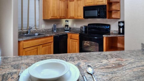 RID_3_Room_Gallery_1_6