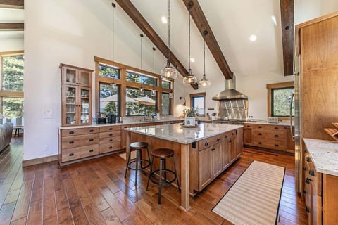 Large open Kitchen
