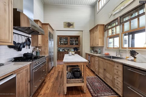 refrigerated drawers perfect for wine, beer, water, beverages