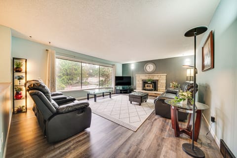 Burien Vacation Rental | 4BR | 2.5BA | Stairs Required | 2,150 Sq Ft