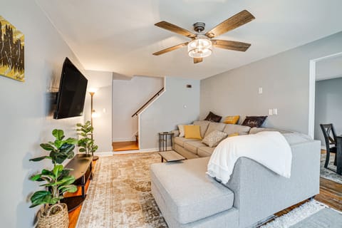 Penn Hills Vacation Rental | 3BR | 1BA | 1,100 Sq Ft | Stairs Required