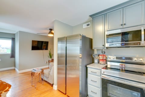 Kitchen | Dishware & Flatware