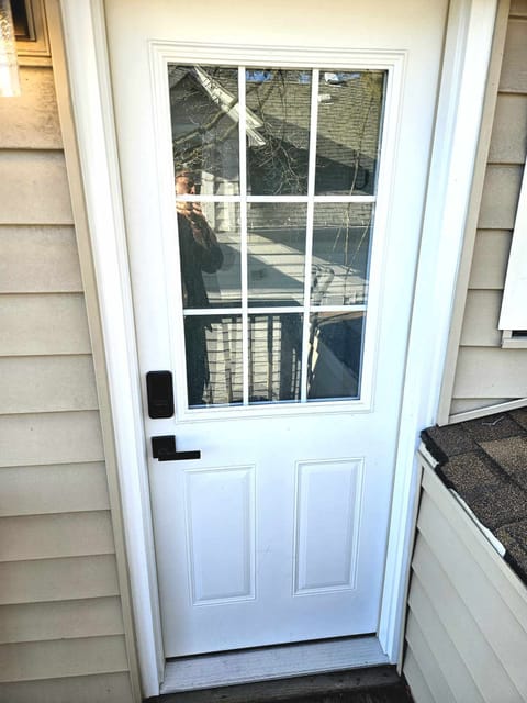 Keyless entry door