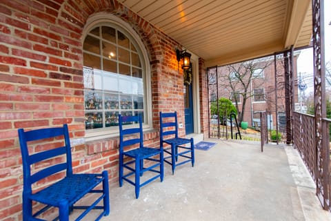 Covered front porch to enjoy some down time.
