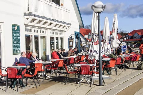 Surroundings [summer] (1-5 km)