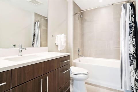 South Arlington Arlington 2 Bedroom Bathroom