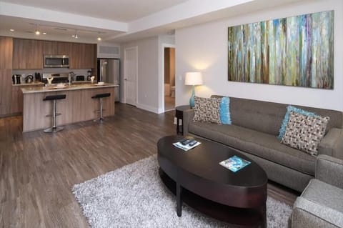 South Arlington Arlington 2 Bedroom Dining Room