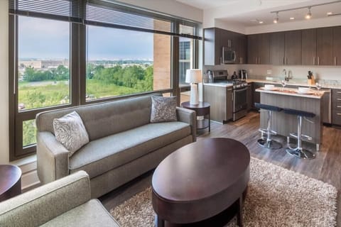 South Arlington Arlington 2 Bedroom Living Room