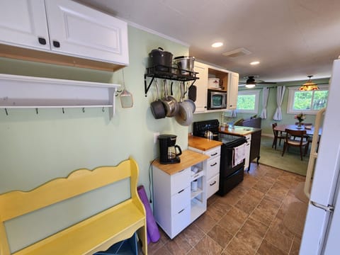 Entry area for your beach towels and other essentials 