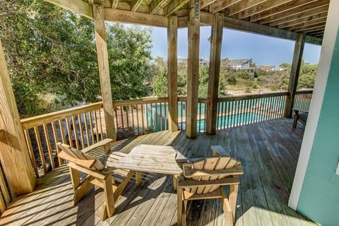 Mid Level Deck Overlooks the Pool Area