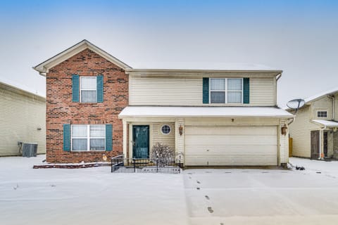 Indianapolis Vacation Rental | 3BR | 2.5BA | 1,980 Sq Ft | Stairs Required